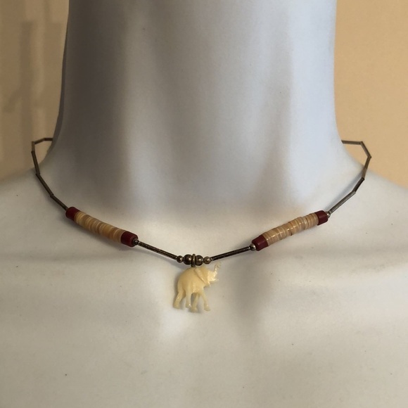 VINTAGE sterling silver liquid chain necklace elephant bone carved pendant boho - Picture 3 of 3